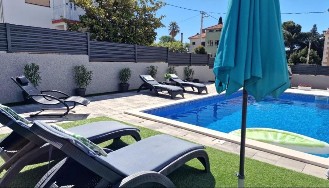 Villa Ema Kastela With Private Heated Pool エクステリア 写真