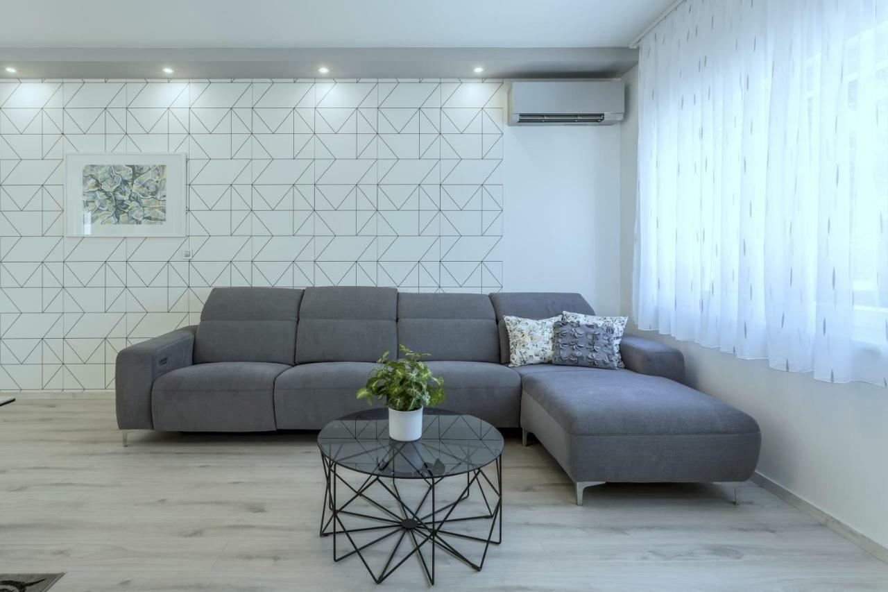 Villa Ema Kastela With Private Heated Pool エクステリア 写真