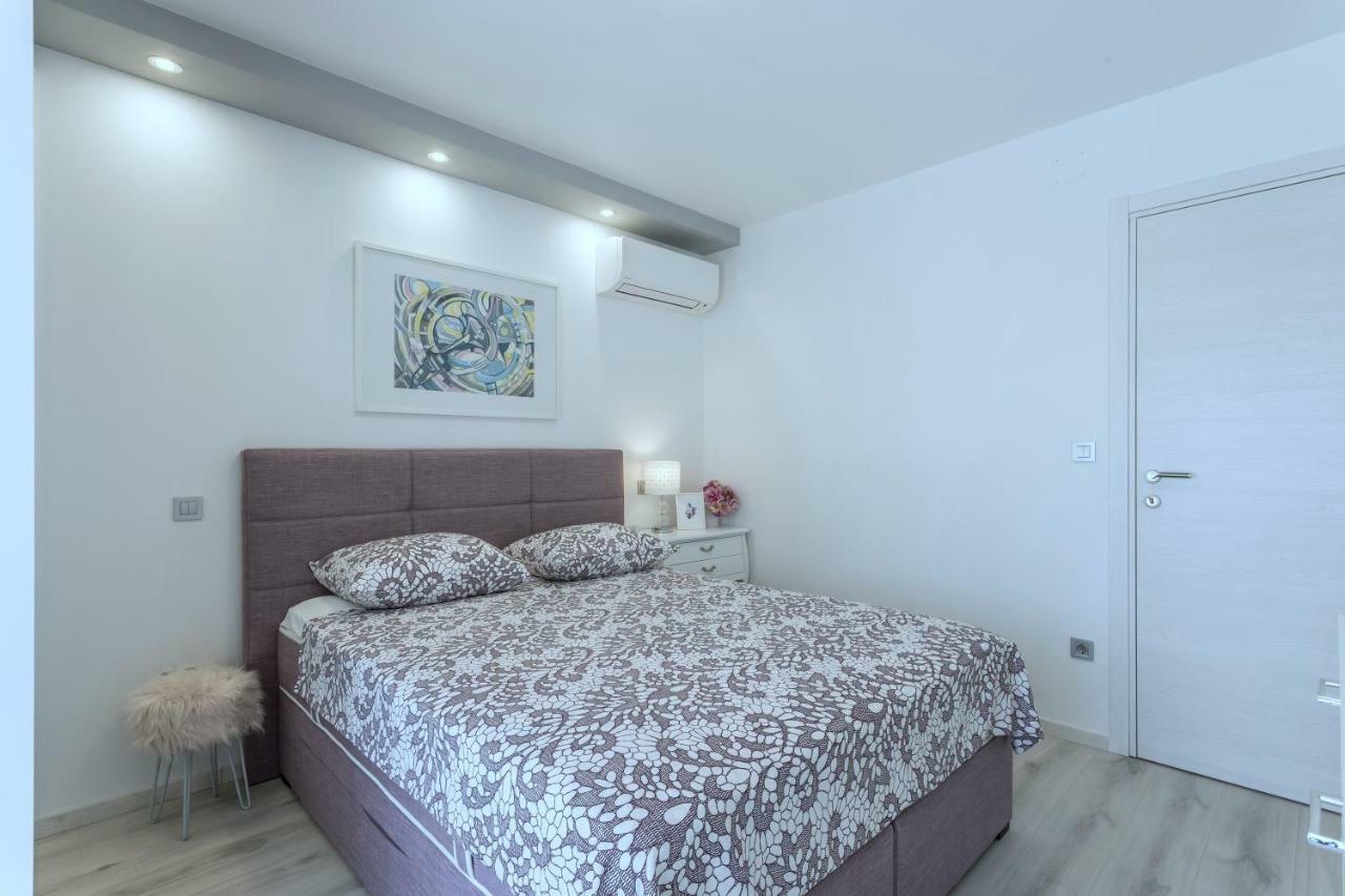 Villa Ema Kastela With Private Heated Pool エクステリア 写真