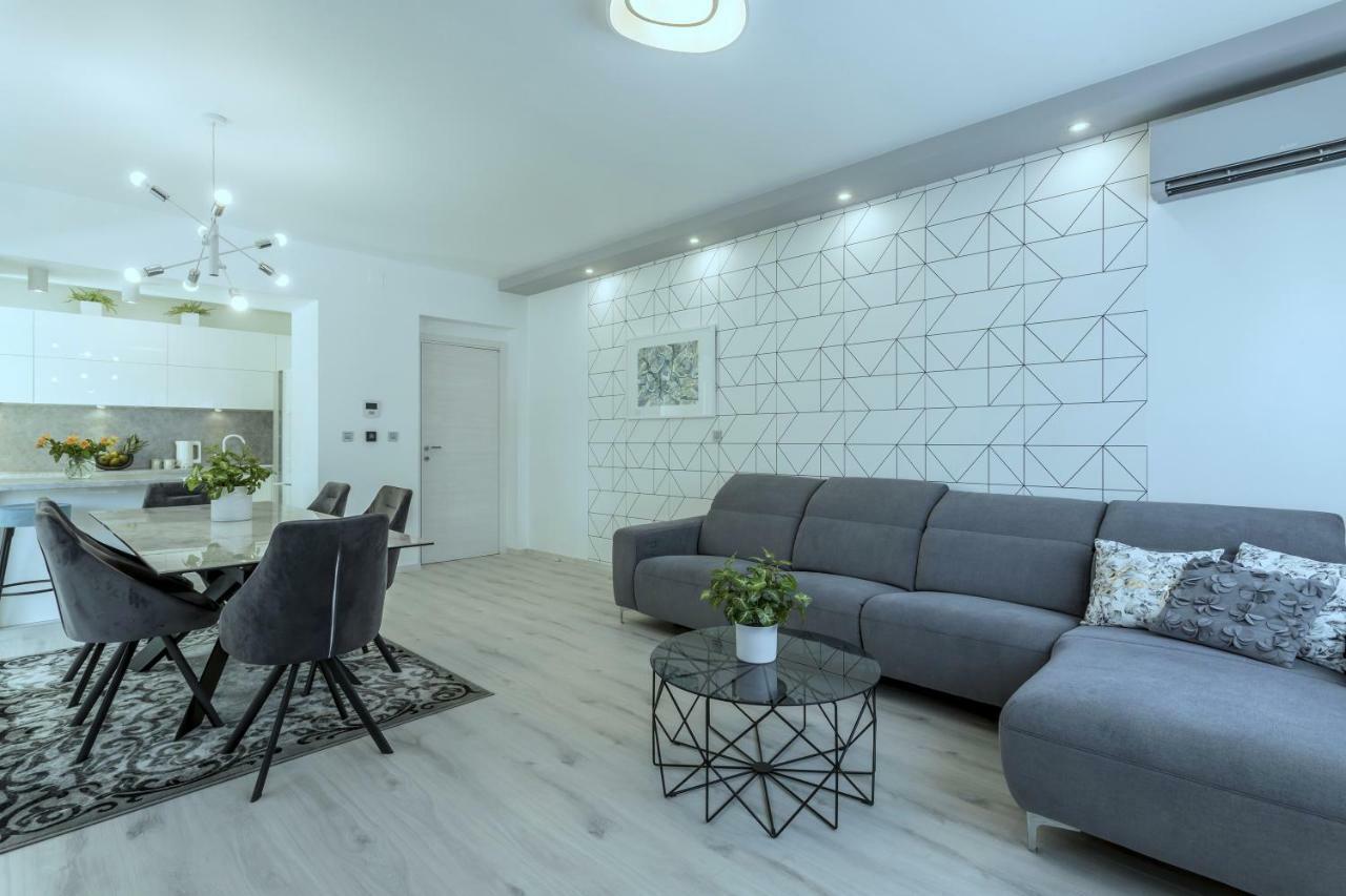 Villa Ema Kastela With Private Heated Pool エクステリア 写真