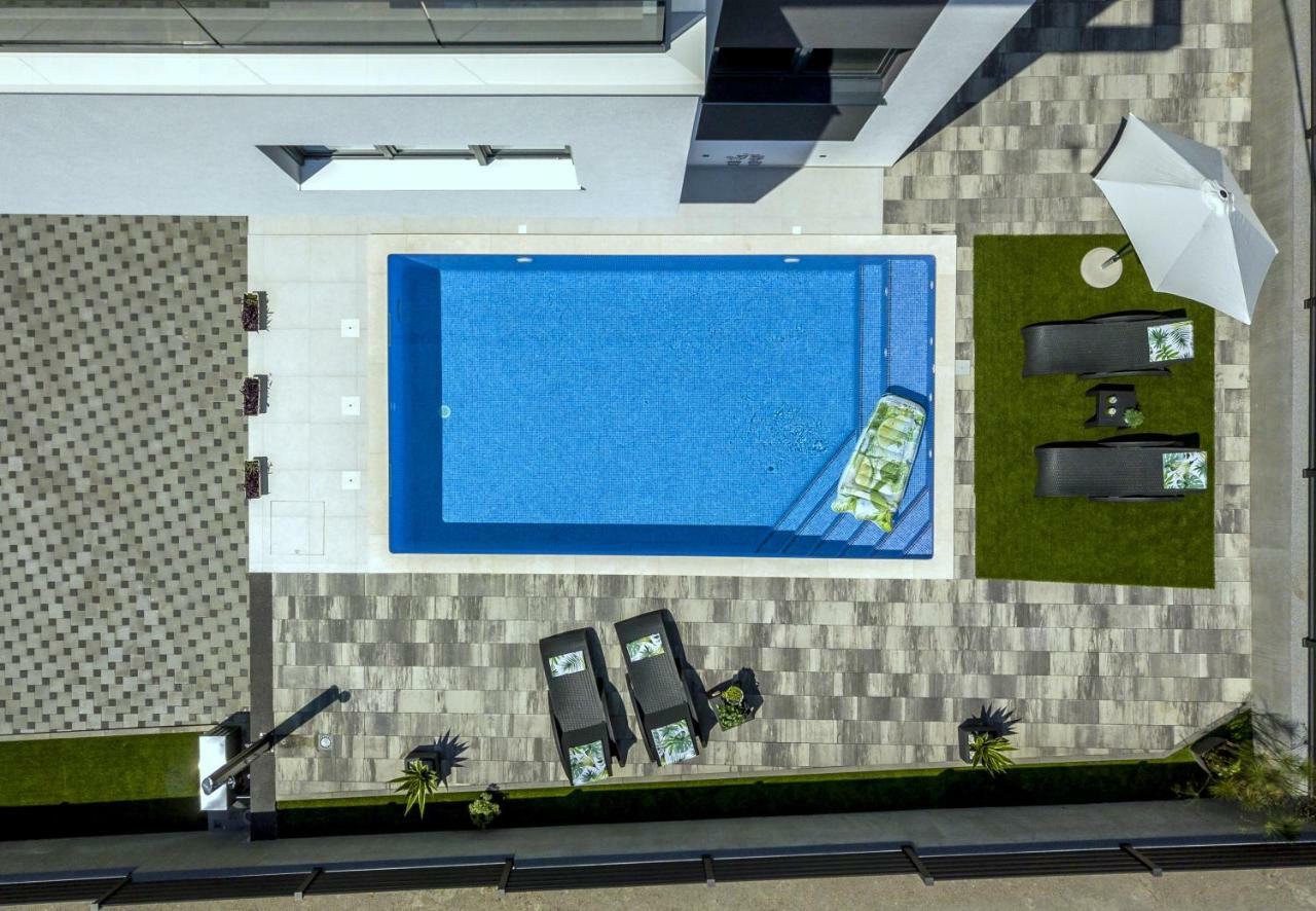 Villa Ema Kastela With Private Heated Pool エクステリア 写真