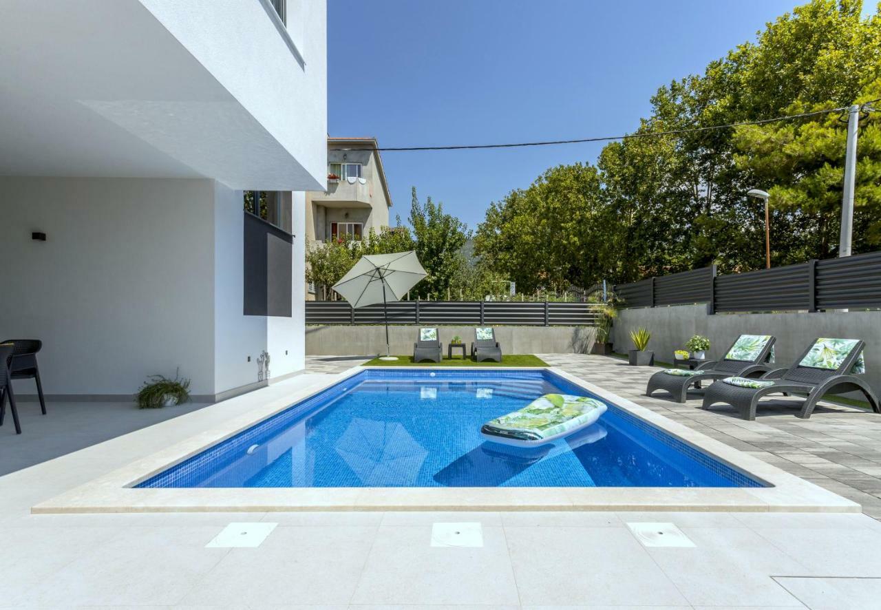 Villa Ema Kastela With Private Heated Pool エクステリア 写真