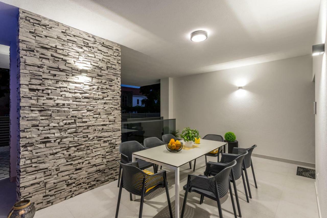 Villa Ema Kastela With Private Heated Pool エクステリア 写真